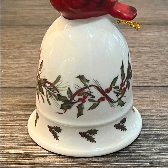 Festive Red Cardinal Holiday Ornament/Bell - Picture 14 of 16
